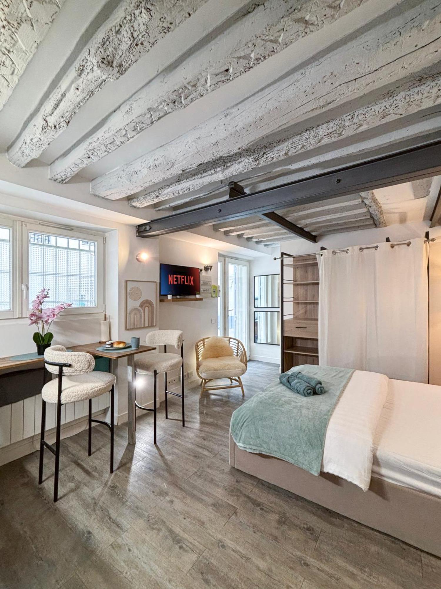 Apartment Cosy Centre Republique Marais Paris